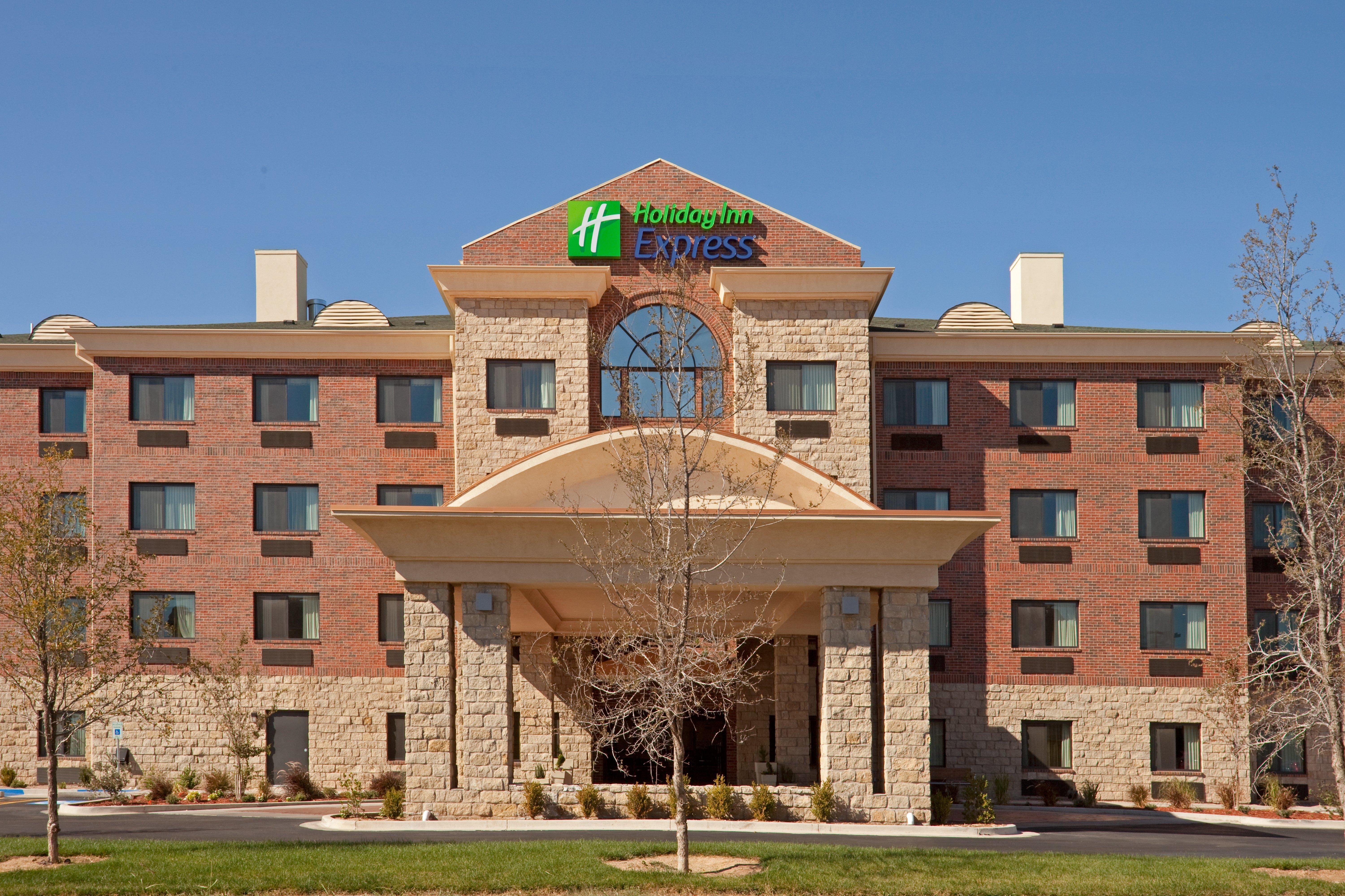 Holiday Inn Express & Suites Lubbock West By Ihg Exterior photo